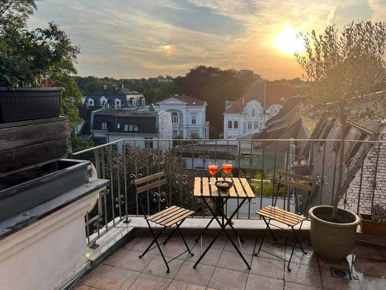 Renoviertes Design Apartment Mit Toller Terasse Mülheim an der Ruhr Exterior foto